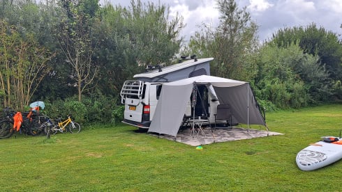 4-seater Volkswagen bus from 2013