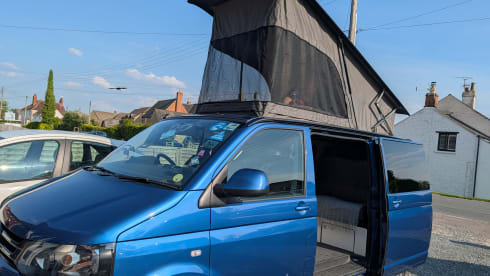 Seve – 4 berth Volkswagen campervan from 2015