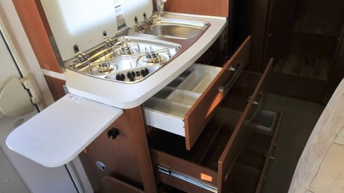 Liedje – Hymer Exsis-i with 2x AIRCO