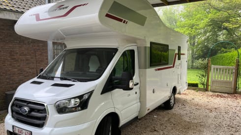 2p Ford alcove from 2021 (5 + 1 sleeping places)