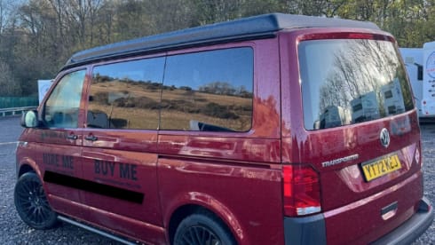 YT72KEJ NOMAD –  4 Berth Nomad Camper Romford -Romford