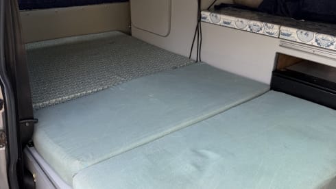 Zilverstar – 4p Volkswagen campervan uit 2002