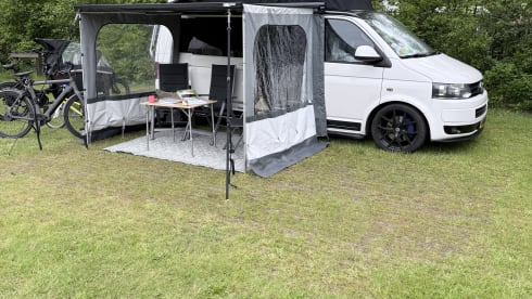 Viggo 1 – Camper Volkswagen del 2012 per 4 persone