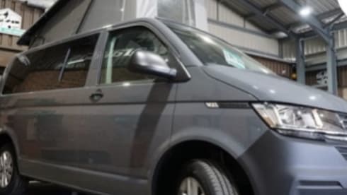 Reggie Grey – 4 berth T6.1 Volkswagen Campervan 2021
