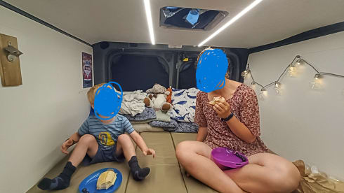 cozy campervan for 2 (to 3) people 