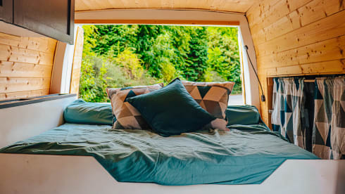 Horace – 3 berth Volkswagen campervan from 2015