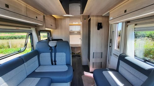 graham – Autotrail semi-geïntegreerde caravan met 4 slaapplaatsen vanaf 2023