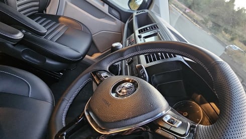 Silverline Swamper – 4 berth Volkswagen campervan from 2018