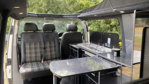 4 berth Volkswagen bus from 2012