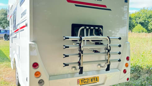 Vera – 6 berth 2021 Roller Team automatic, modern and comfortable!)