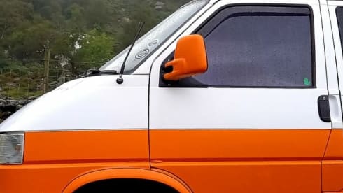 Zazu – ZAZU - VW T4 converted campervan 