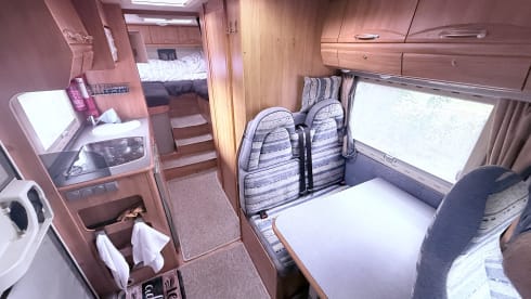 Coral  – 4 berth Fiat semi-integrated from 2006
