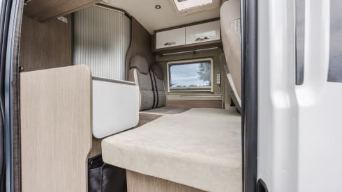 Joy – Beautiful 3p Pössl bus camper from 2020