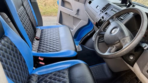 Luxury Clean 3 Berth VW Transporter for hire 