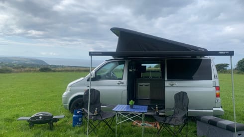 Essie  – 4 berth Volkswagen Campervan
