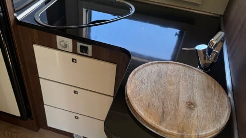 5p Citroën alcove from 2017