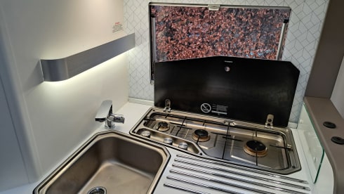Adria Matrix 670 DC – 4p Adria Mobil semi-integrated from 2019