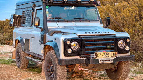 Silver Bullet Defender – 2p Land Rover bus from 2012
