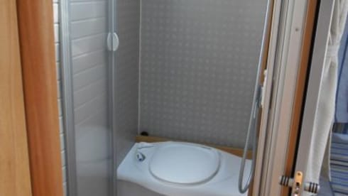 Marano t580 – 4p Bürstner semi-integrated uit 2008