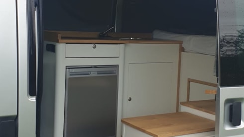 Vanny – 2p Ford campervan uit 2013