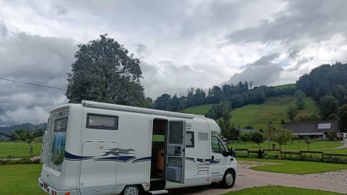 🦌🚎 – 🚐 Unique Laika with a powerful 2.8JTD engine and XXL garage