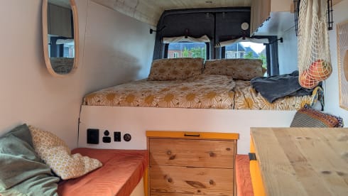 Norbert – 2p Volkswagen bus from 2004