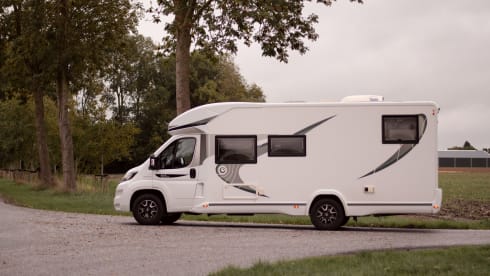 Merel – 4p Chausson semi-integrated uit 2018