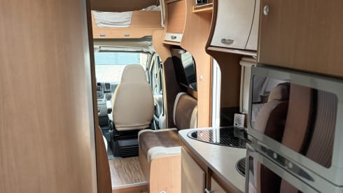 Nice spacious family camper (2011)!