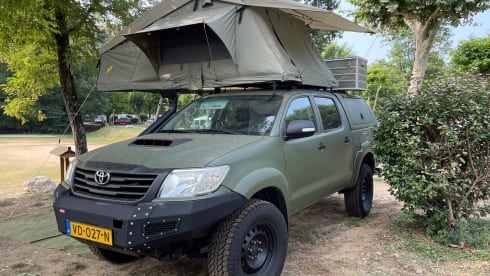 Toyota hilux globetrotter  – 3p Toyota rooftop uit 2013