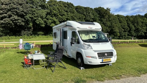 Carado semi-intégré confortable de 2013 pour 4 personnes