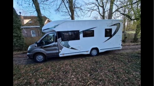 Familie camper Chansson 5 personen  – 5p Chausson semi-integrated uit 2022