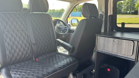 Ron – Stay classy in "Ron" the VW 4 berth Campervan