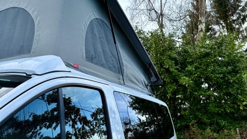 Campervan (2 to 4p) with bicycle rack (Ford Transit Bürstner Copa 500) 