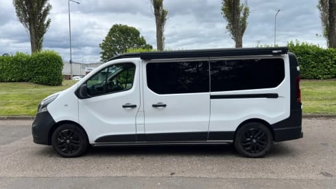 Paddy – Fantastic Vauxhall Vivaro campervan