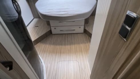 Benita – 4 berth Benimar Tessoro semi-integrated from 2019