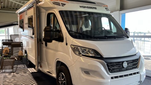 Weinsberg 600MF Pepper Edition – Very complete new 2-person semi-integrated camper (June 2022)