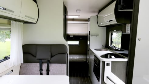 Rollerteam Zefiro 675 6 Berth Luxury Family Motorhome