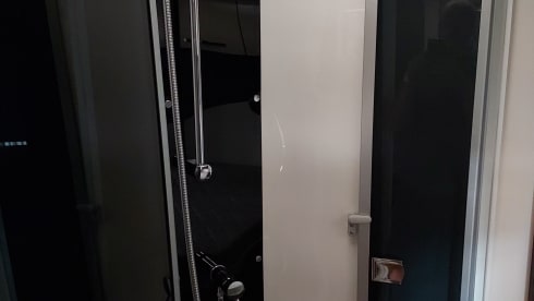 4-person Benimar semi-integrated from December 2016 euro6