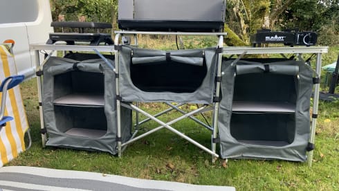 Sadie – 2 berth Mercedes-Benz integrated from 2010