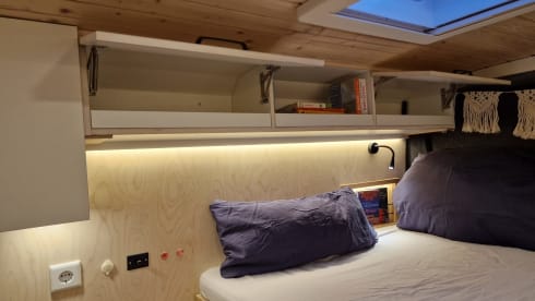 Erwin – Voll ausgestatteter Camper für 3 Leute 