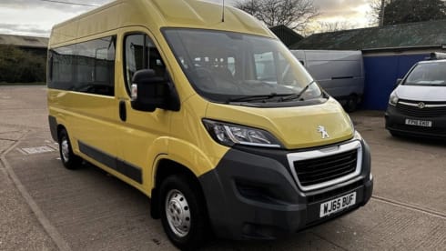 Vincent – a comfy yellow 2 berth Peugeot campervan from 2015