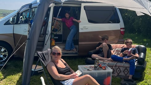 3 berth Toyota Alphard campervan. **INSURANCE INCLUDED**