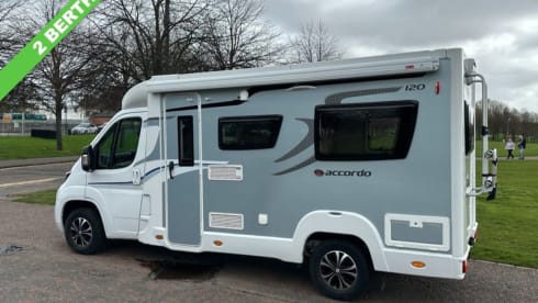 2 berth Peugeot bus from 2018