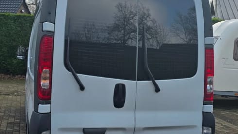 2p Renault bus uit 2008