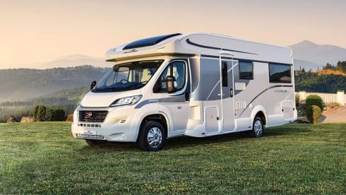 Baker's – 2020 Rollerteam 747, luxury Six berth Motorhome