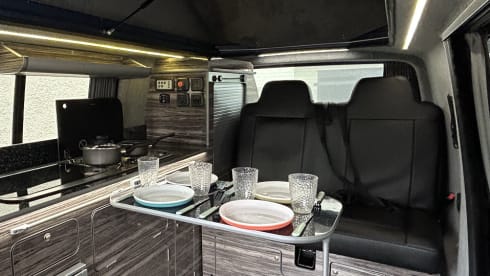 Wee Boo – 4 berth Volkswagen campervan 