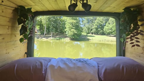 Free Spirit – 3p Mercedes-Benz bus uit 2016