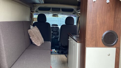 Soulmate – 1p Peugeot bus uit 2010