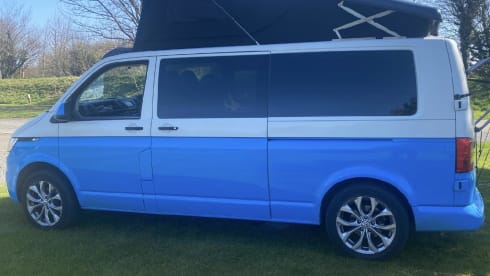 David – 4 berth Volkswagen campervan from 2021