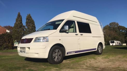 Crystal – T5 VW (2009), White High Top (LWB)